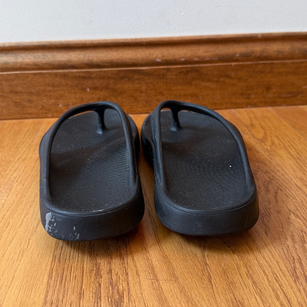 Oofos Original Recovery Flip Flop Sandals Black Unisex EU 40 Mens 7 Women’s 9 - Picture 4 of 11